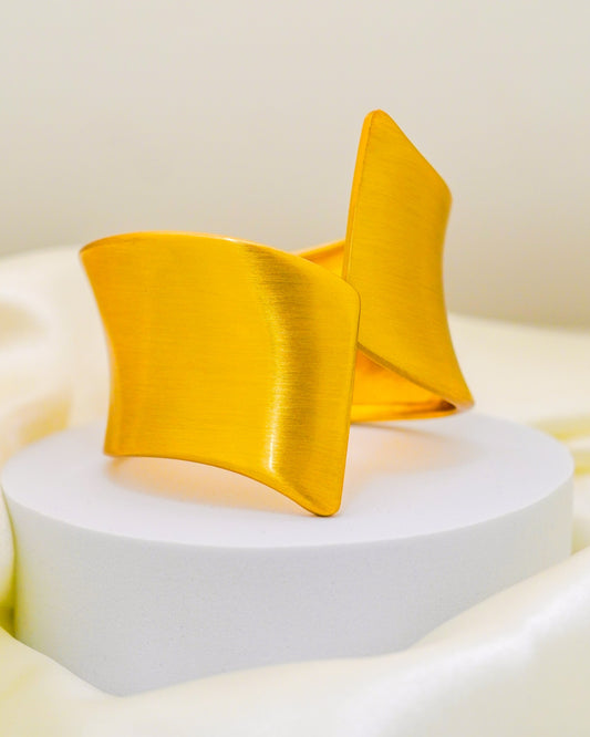 Wave Cuff Bracelet - 18k Gold Plated