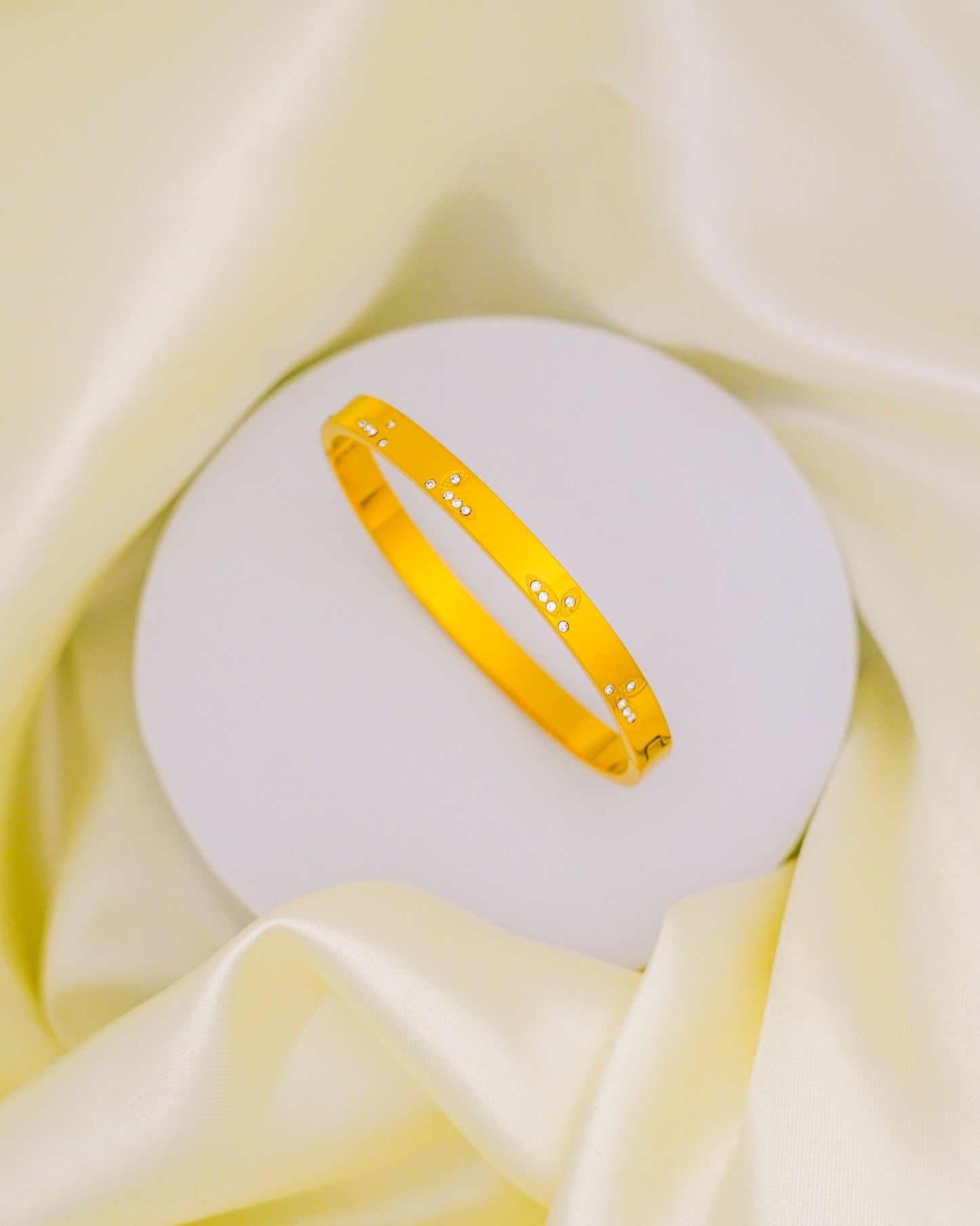 Dewdrop Leaf Bracelet - 18K Gold Plated