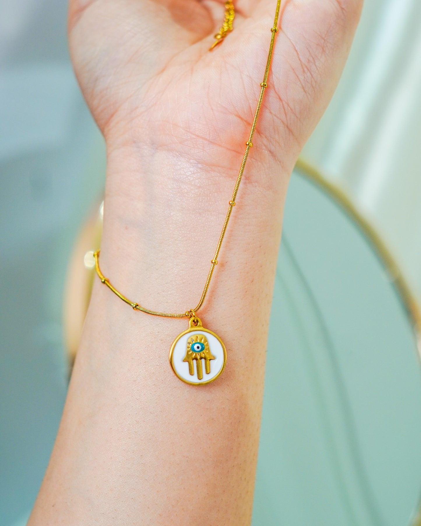 Hamsa Glow Necklace - 18K Gold Plated