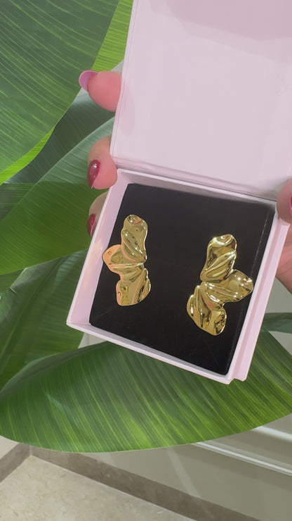 Bold Blossom Earrings – 18K Gold Plated