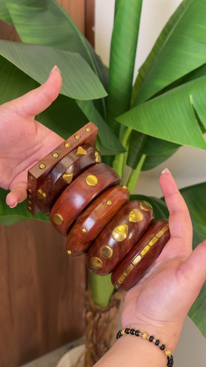 Amara Wood Bracelet – 18K Gold Accents