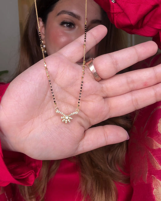 Floral Shine Mangalsutra – 18K Gold Plated